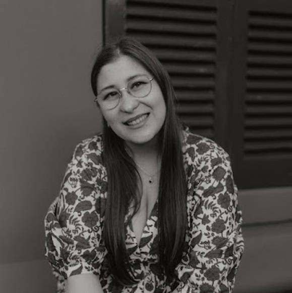 Meet your Posher, Larissa - Picture 1 of 1